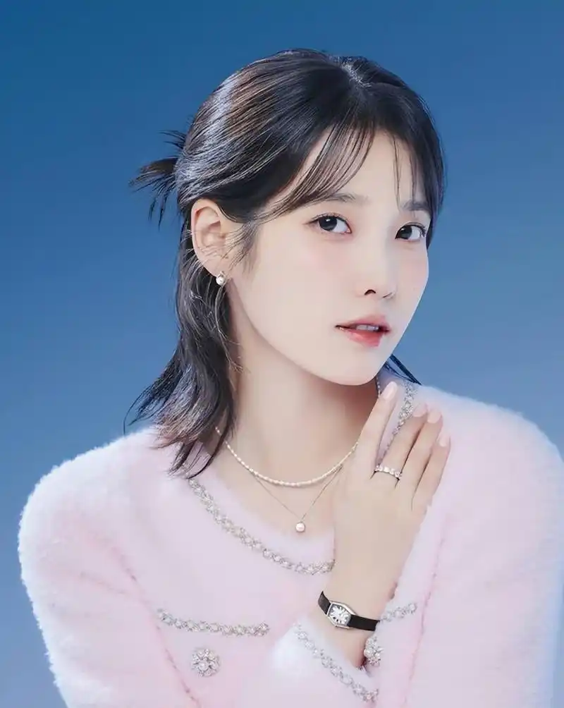 韩国女星李知恩能歌善舞很惊艳!肤白貌美大长腿国民妹妹