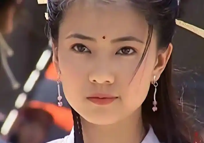 8年后再看高圆圆,才发现她和赵又廷结婚是最正确的选择_滕华涛_策划