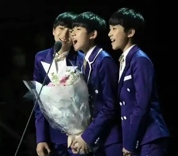 今天是415 tfboys第一次领奖的日子,已经过去九年了#tfboys第一次领奖