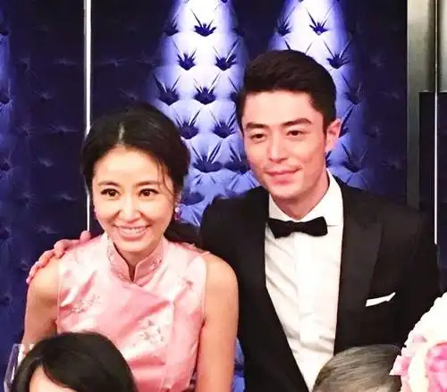 霍建华林心如吵架风波后首同框,他们当然和好了两个人吵架后,虽然