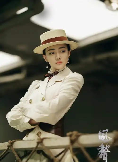 风声徐璐文咏珊同框比美一个洋装一个旗袍谁赢了