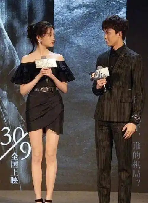 吴磊,蒋依依,关晓彤查了一下,吴磊身高182 cm!