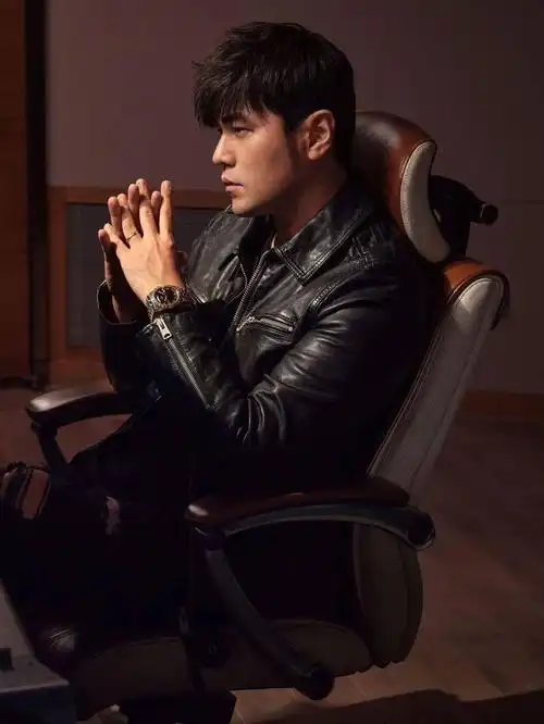 周杰伦最新动作大片来了,又帅又有才说的就是他.