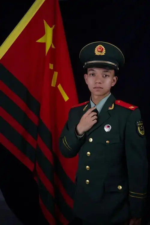 同样拍下来帅气写真武警安顺支队的退伍兵哥再来看看兵哥的退伍写真看