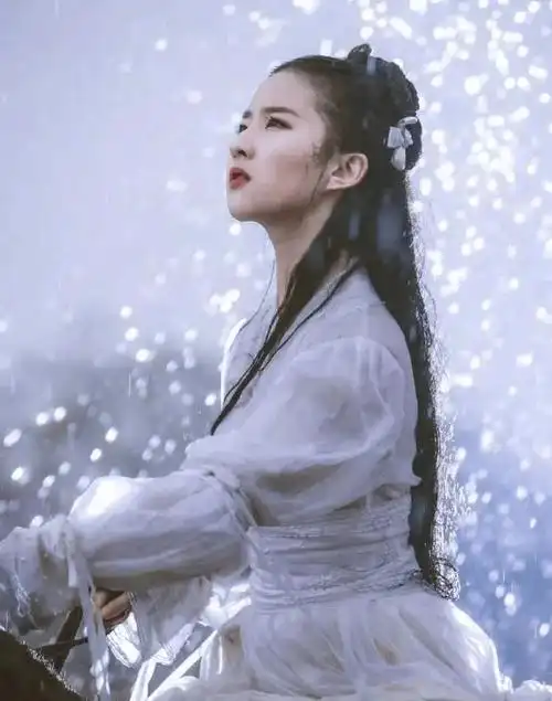 刘亦菲在《梦华录》侧颜杀美翻了,几个技巧!让你每一帧都绝美