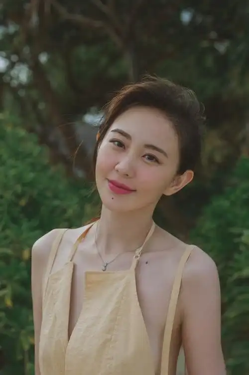 2023年丨孙耀琦代言的产品广告代言费见面签约