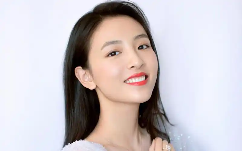 吴倩桌面壁纸510