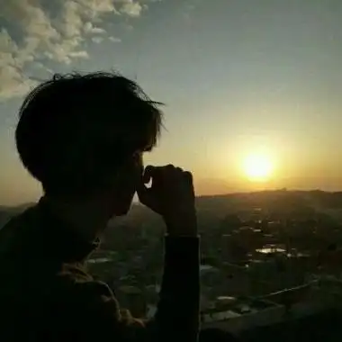 qq帅气高冷背影头像男生