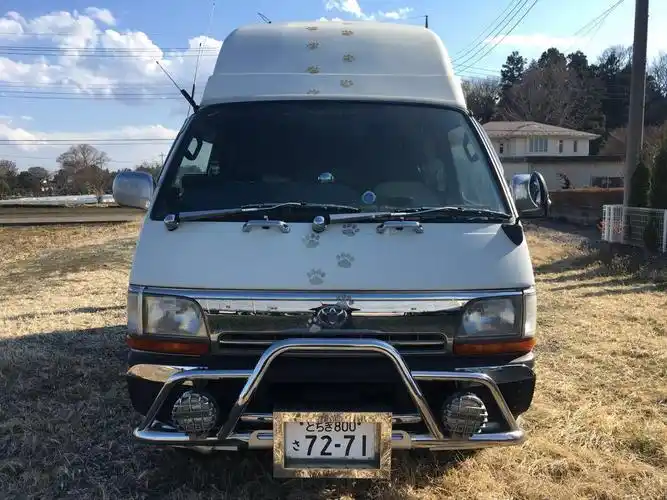 日本丰田海狮加高顶房车案例