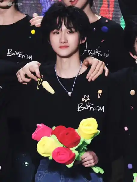 街舞少年】黄朔3332303836@tf家族-黄朔#黄朔[超话]#90