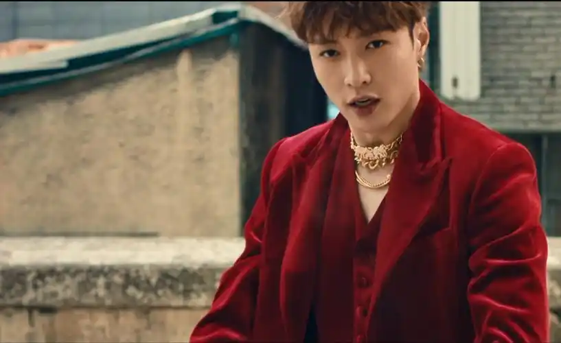 张艺兴"黄金四秒"mv超能打 平台日榜久居高位尽展实力