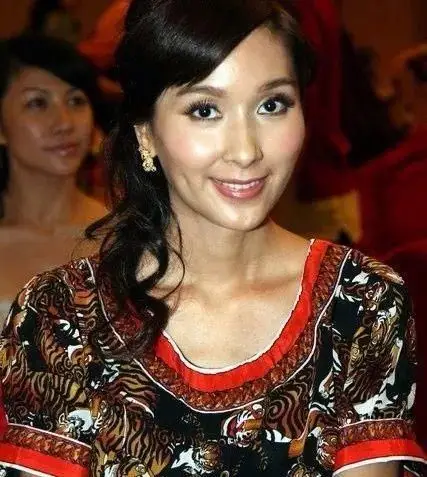 毛玉萍也是脾气火爆,在媒体报道面前根本就咽不下这口气,于是带着几位