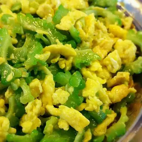 我湜沵嘚所囿做的苦瓜炒鸡蛋