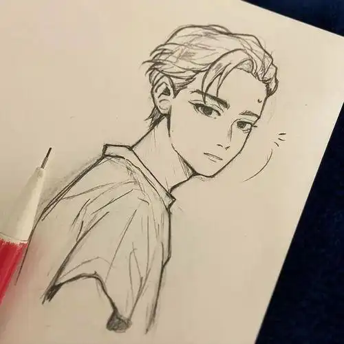 正在画画男生头像