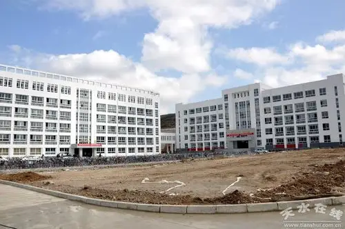 张家川回族自治县第一中学发展纪实(组图)