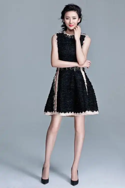 明星图片胡丹丹黑色高雅图片热辣美女文章小虾米