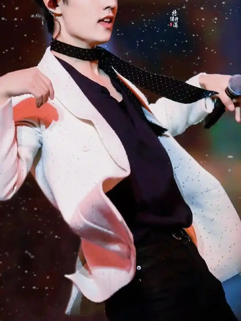 腰也不差#肖战  - 抖音