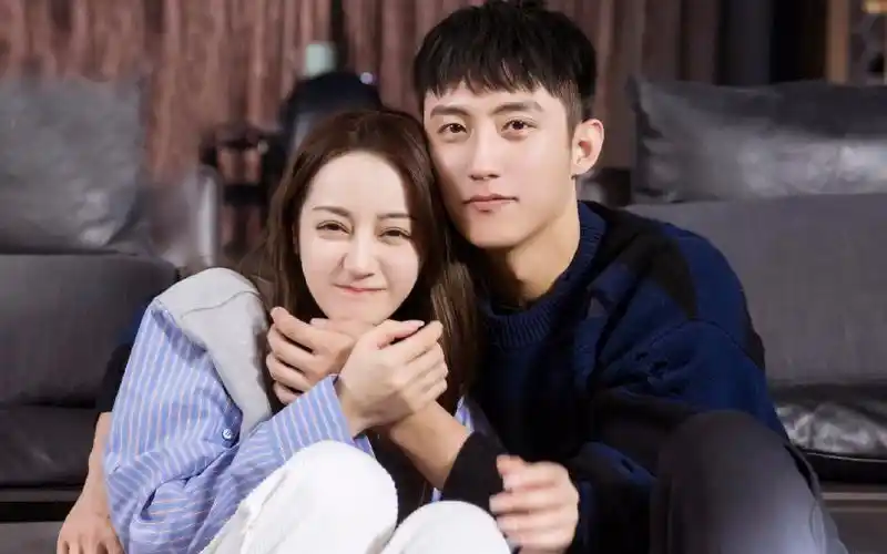 幸福触手可及:当五毛夫妇遇上不同bgm,迪丽热巴黄景瑜笑skr人!