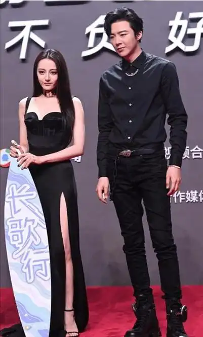 刘宇宁火速回应被点赞网红转型资源逆天绯闻不断凭啥