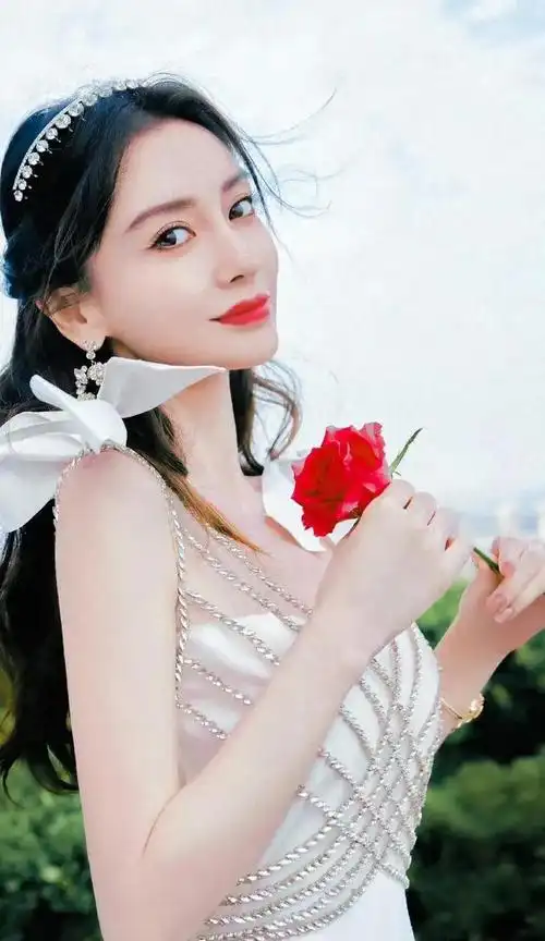 杨颖美图赏析千娇百媚生