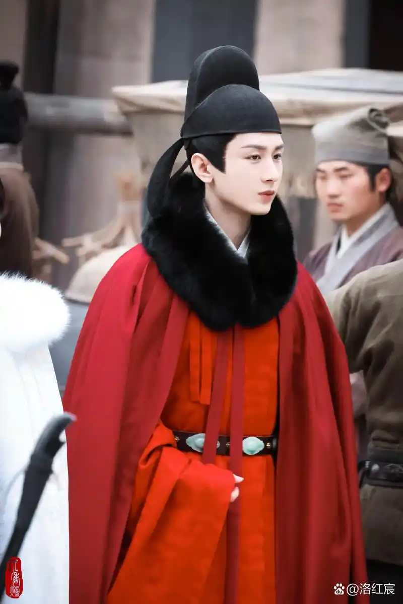 这些男星的红衣官服造型,谁最让你心动?  盛世红衣,风华绝代.