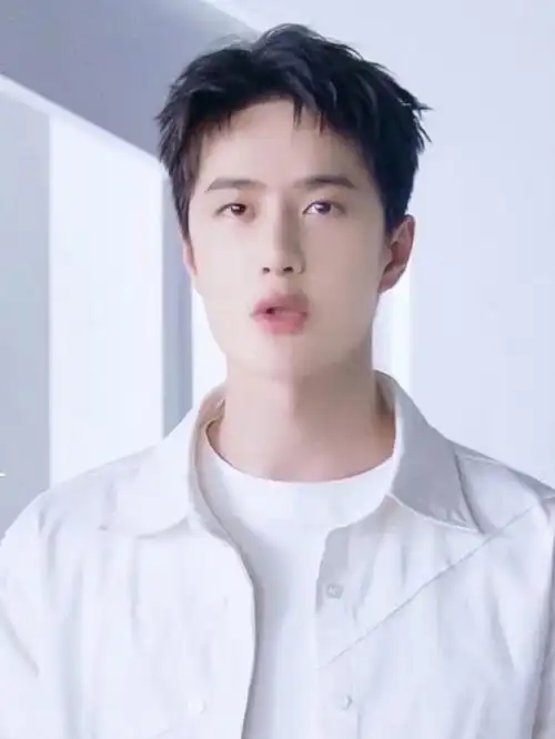 王一博谎报年龄了吧