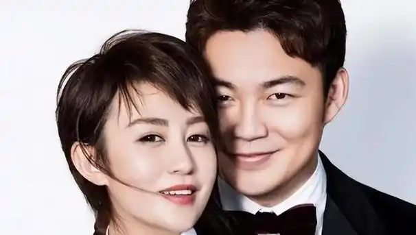 演员马丽38岁高龄为小11岁丈夫生孩子是我人生中最正确的决定