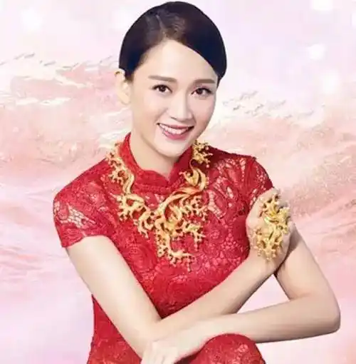 穿旗袍看明星之陈乔恩