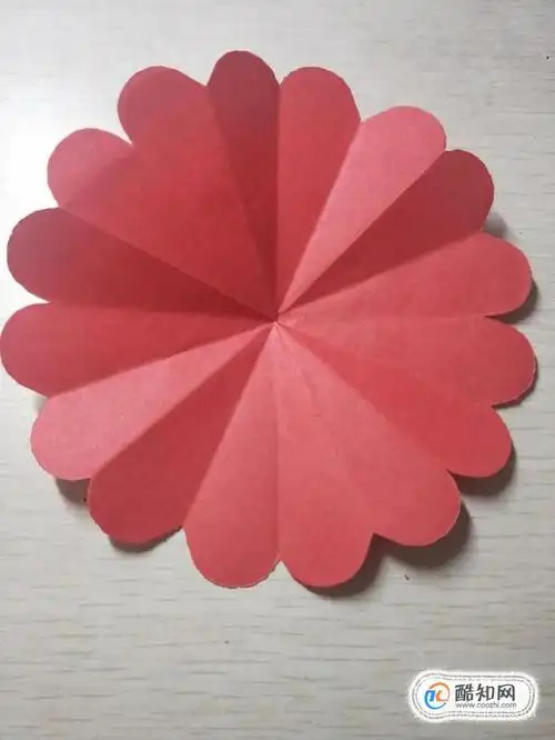 幼儿园手工剪纸一朵小花优质