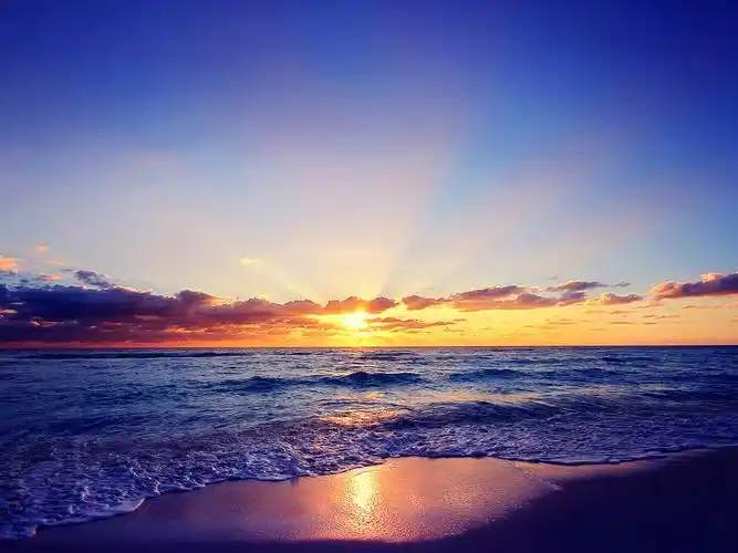 美丽的夕阳,阳光,大海,海浪,沙滩,云 壁纸 - 1920x1440