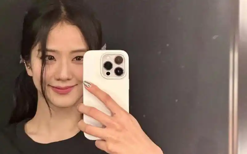 【金智秀jisoo】自拍来了