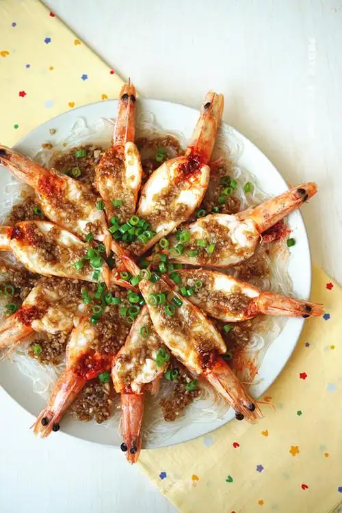 蒜蓉粉丝开背虾的做法步骤_眉儿_美食天下