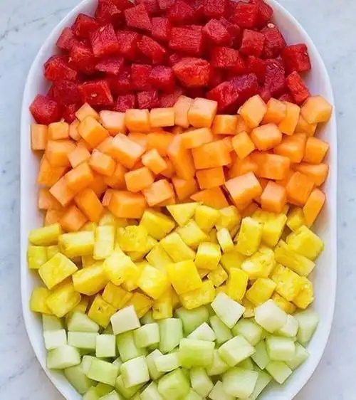 找一个愿意为你切水果的男朋友