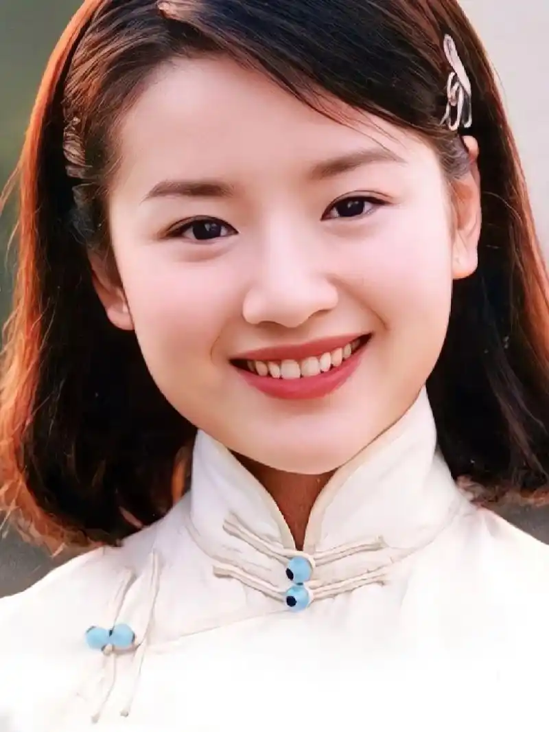 董洁饰演的冷清秋盛世容颜,美得不可方物