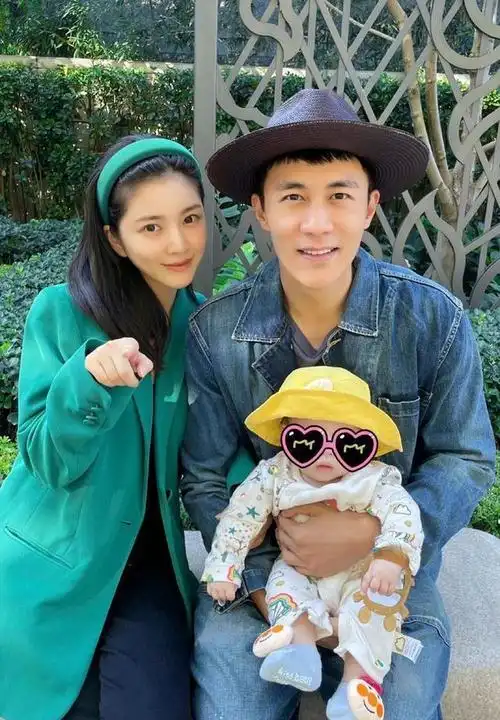 杜淳与张嘉倪分手10年:他娶平凡妻子做爸爸,她被网曝离婚