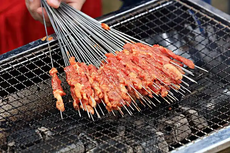 烤羊肉串_烧烤_高清图片_全景视觉