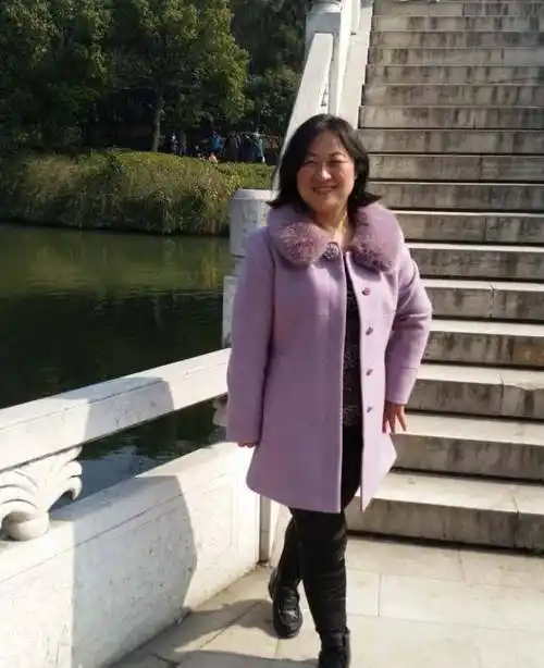 45岁离异女征婚照片(id:492867)_江苏南京征婚交友_我主良缘网