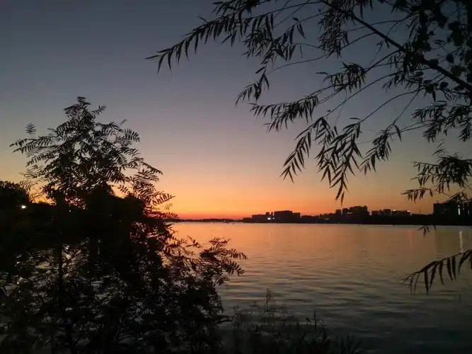 湖南理工学院的傍晚