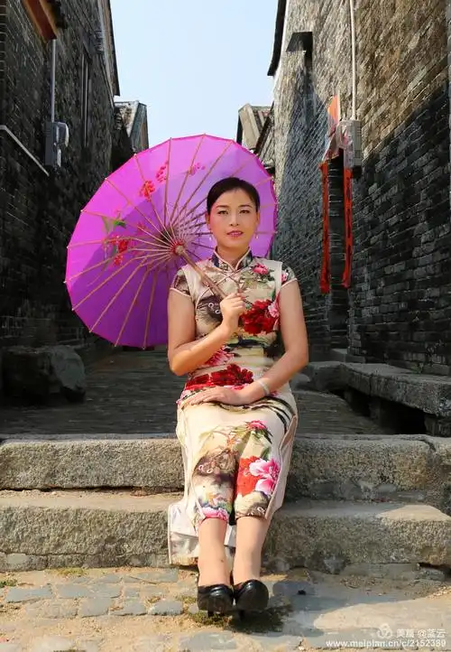 旗袍.古村