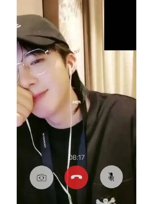 我去,我和朋友开玩笑发的,他好像真的相信刘宇宁是我男友了#刘宇宁