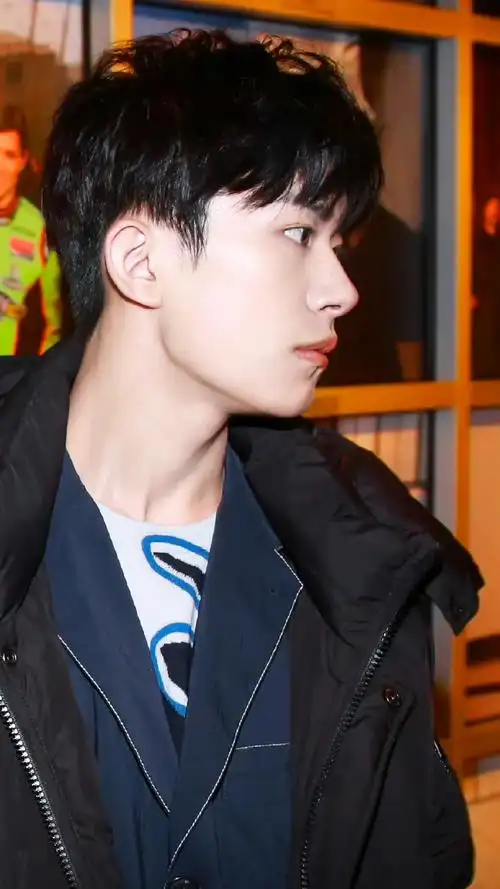 易烊千玺电影满江红