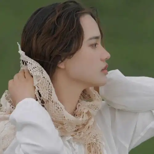 森系复古文艺女生头像