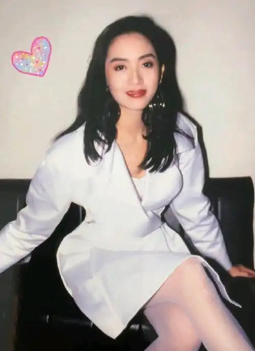 35年前的梅艳芳有多潮,简直时尚风尚标