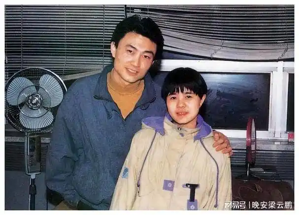 央视主播王宁幸福生活也有泪把老婆当女儿宠对女儿心中有愧