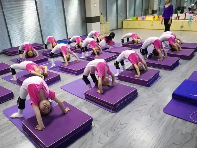 "白云区蓓蕾少儿舞蹈培训中心"中二班