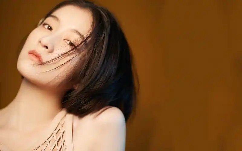 张雪迎清新甜美写真桌面壁纸