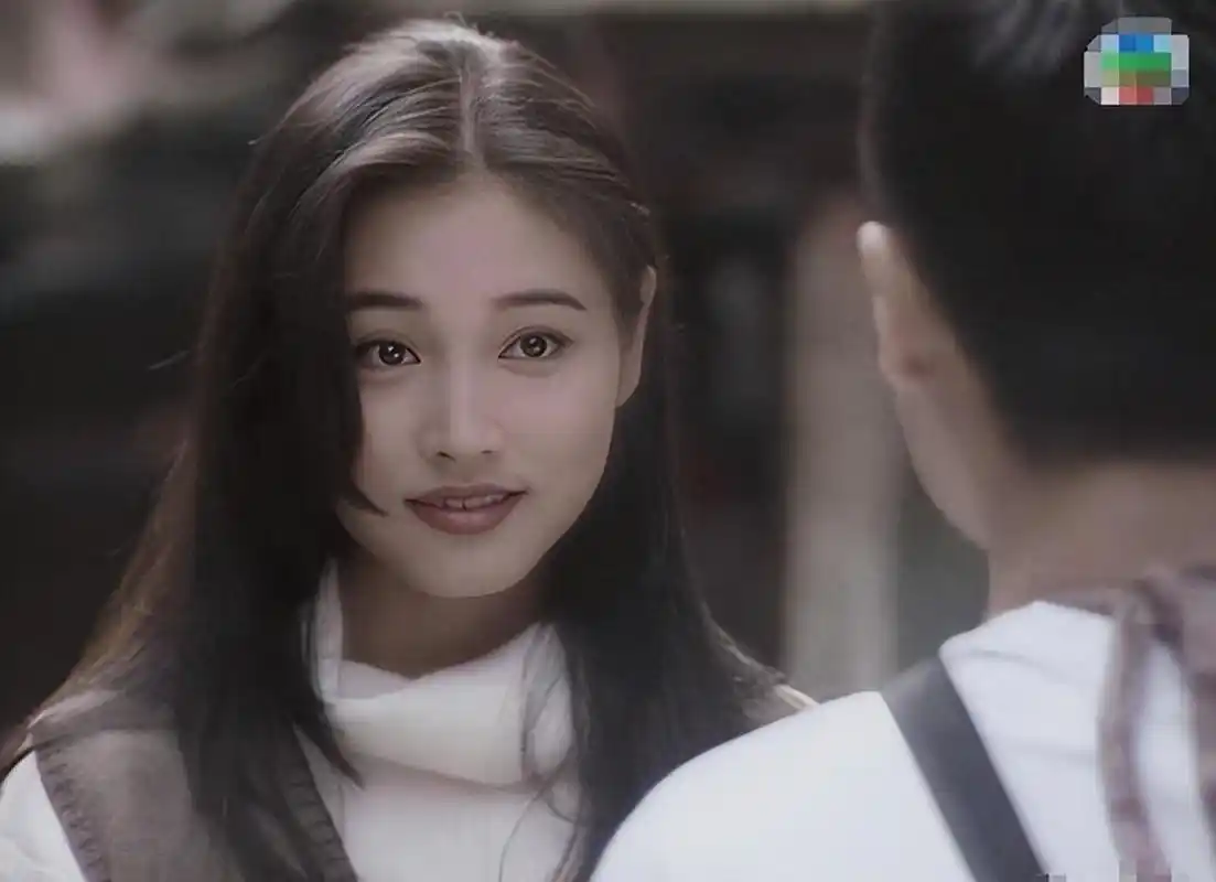 曾经美得一塌糊涂,如今沦为土气大妈,岁月这把"杀猪刀"太狠了