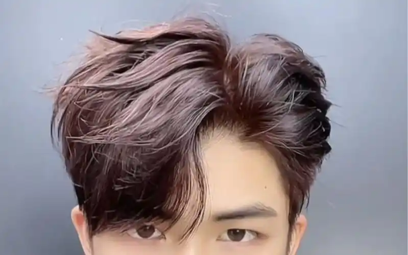 适合131 脸型的痞帅三七分造型!夹之前喷少量干胶打底!基础发型碎盖!