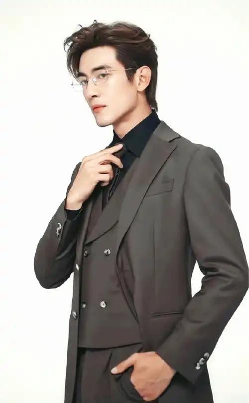 林更新演霸总毫无违和感