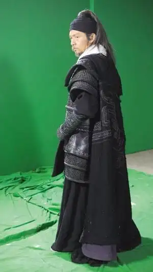 邢佳栋  绿幕白起 239分钟"独角戏"(图)